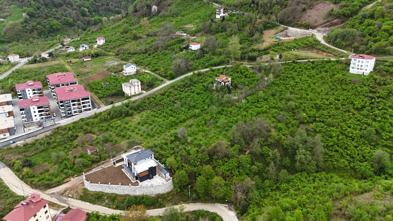 MABEL'DEN ADACIK MAHALLESİ KONUT İMARLI 750 M2 SATILIK ARSA